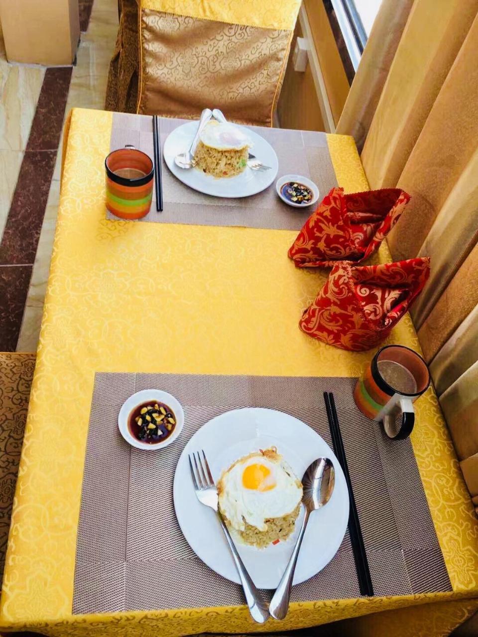 C & Y Hotel Yangon Esterno foto