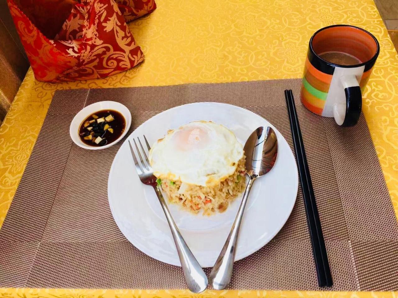 C & Y Hotel Yangon Esterno foto